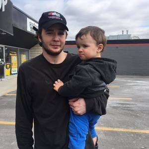 Meet your Posher, Dustin